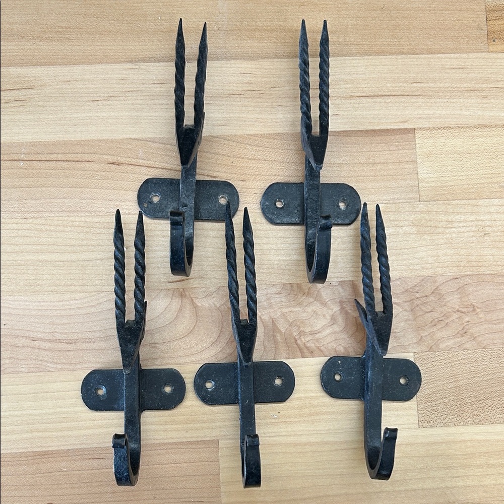 Stanley Black Metal Wall Hooks